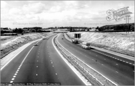 Newport Pagnell, M1 Motorway c1960, N62057.